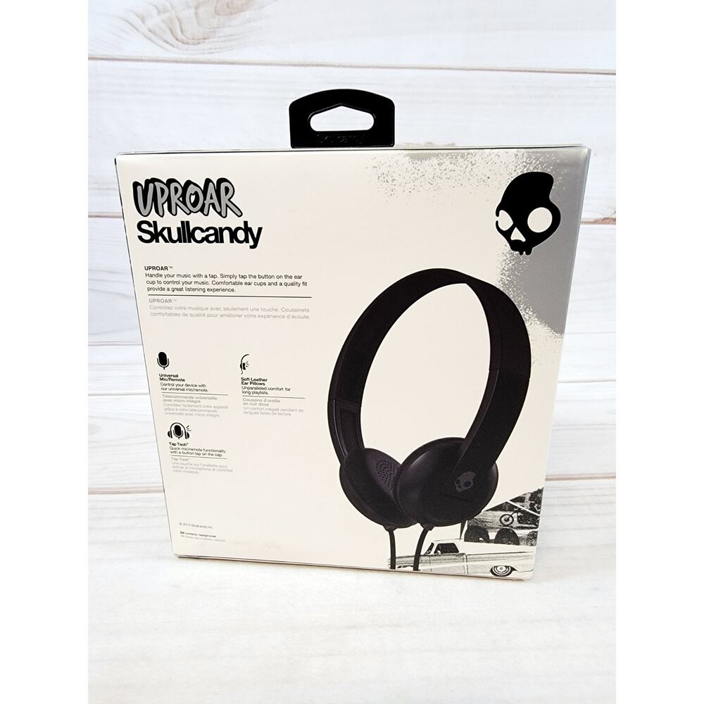 Skullcandy Uproar Supreme Sound Wired On-Ear Headphones w/Microphone Black NEW - Picture 2 of 10